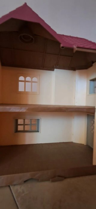 Casa Sylvanian Families con figuras