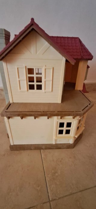 Casa Sylvanian Families con figuras
