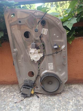 Elevalunas Delantero Izq Mercedes Clase E250 2009