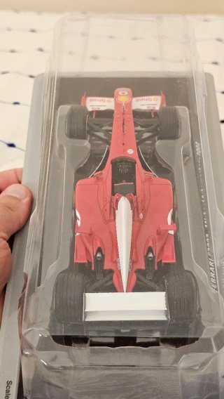 Ferrari F1 2002 Michael Schumacher 1:24