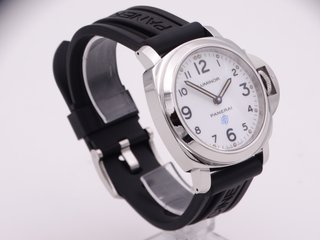 PANERAI Luminor Base Logo 44mm PAM00630