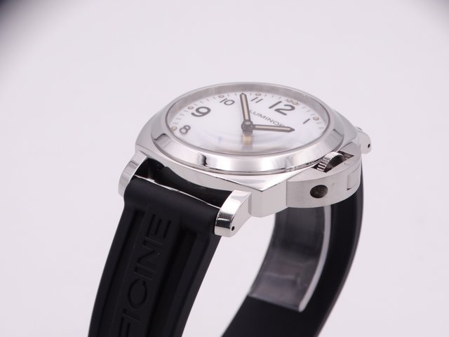 PANERAI Luminor Base Logo 44mm PAM00630