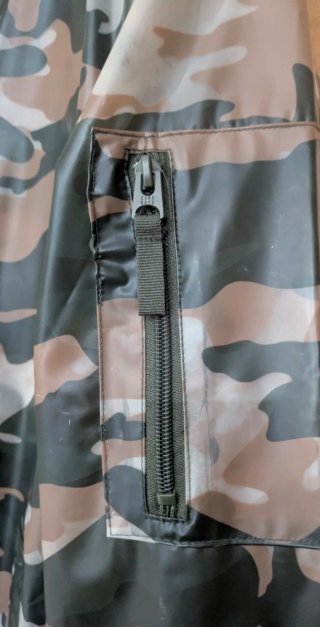 Chubasquero/gabardina de camuflaje para vestir