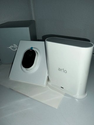 Arlo Pro 3 Sistema Seguridad Cámara + Hub NUEVO