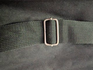 Bolsa de viaje negra con asas