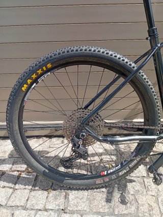 Bicicleta Montaña (MTB),está casi nueva, poco uso.
