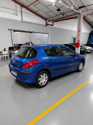 Peugeot 308 2011