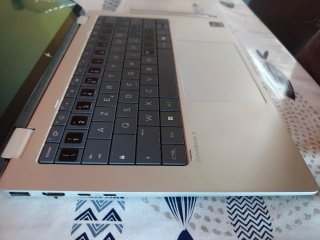 HP OmniBook X 14 3K OLED Touch 360 258v 32 GB RAM