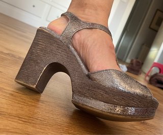Sandalias tacón y plataforma. Marca Gadea