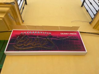 Cartel para negocio. Con luces 1,60x60 cm