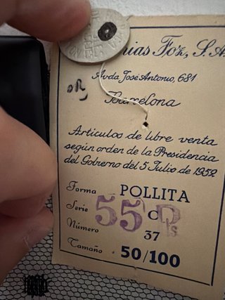 Mantilla triangular encaje negro