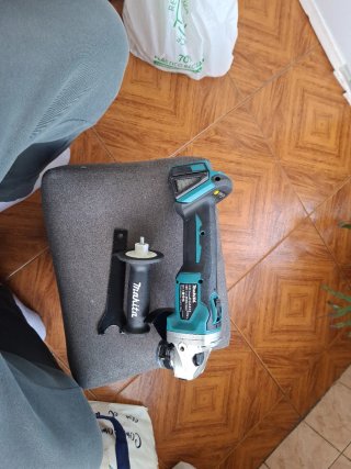 Radial para batería makita nueva.