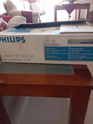 Philips DVD-VHS con 6 cintas y 1 DVD originales