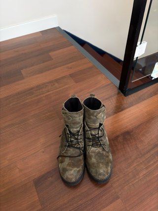 Botines camuflaje con cordones Pepe Cantero