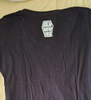 Camiseta AKUMU INK Alicia País Maravillas Talla M