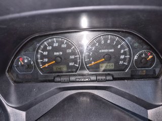 Suzuki Burgman 400 con etiqueta medioambiental