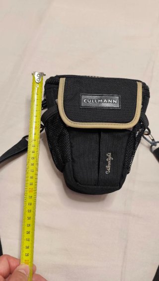 Funda Cámara Cullmann Ultralight Negra.
