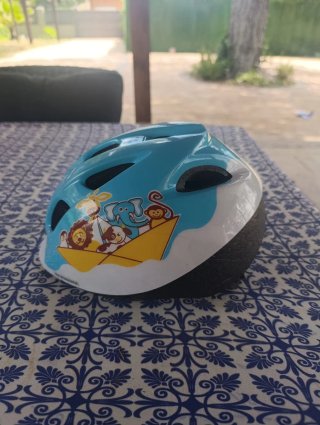Casco bici niño amarillo y azul