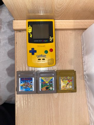 Game Boy Color Edición Pokémon Pikachu