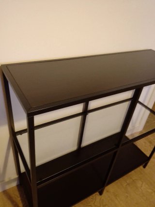 Estantería IKEA VITTSJÖ Negra y Transparente