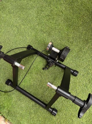 Rodillo de bicicleta para entrenamiento