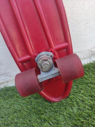 Monopatín rojo retro 80'