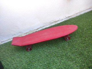 Monopatín rojo retro 80'