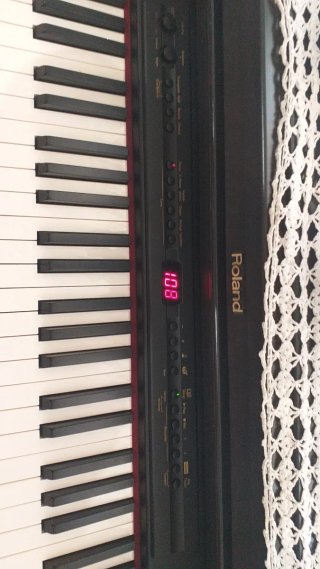 Piano Roland Eléctrico Negro