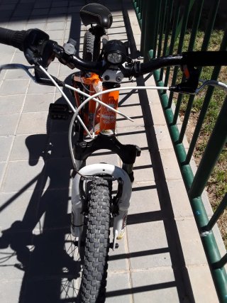Bicicleta BMX Mongoose Infantil + Casco Cratoni