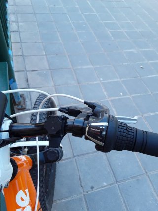 Bicicleta BMX Mongoose Infantil + Casco Cratoni