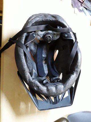 Bicicleta BMX Mongoose Infantil + Casco Cratoni