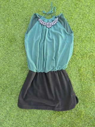 Vestido fiesta corto verde y negro