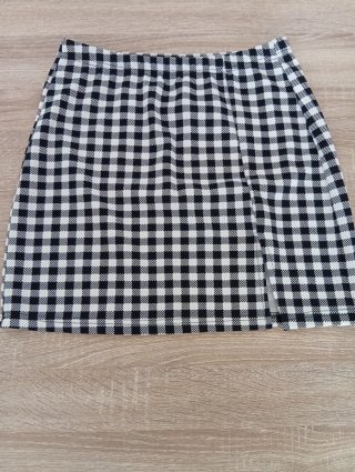 Falda cuadros blanco y negro talla M