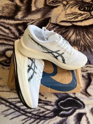 Zapatillas Asics Magic Speed 4 - Talla 42