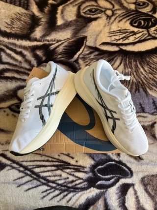 Zapatillas Asics Magic Speed 4 - Talla 42