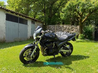 Moto Naked Suzuki Bandit 650 A2