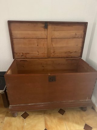 Baúl arcón madera maciza