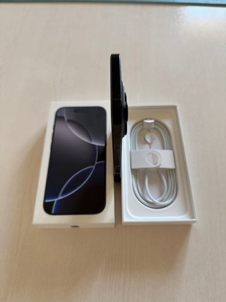 iPhone 16 Pro Max Negro - Como Nuevo