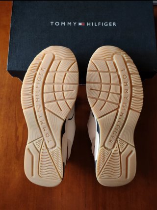 Zapatillas Tommy Hilfiger Blancas y Rojas