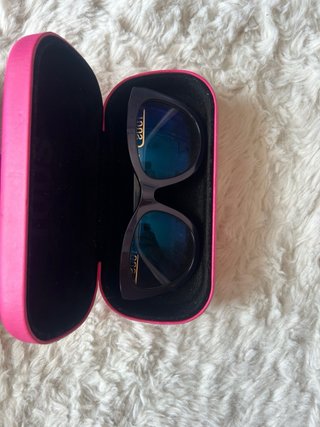 Gafas de sol TOUS Cat-Eye polarizadas