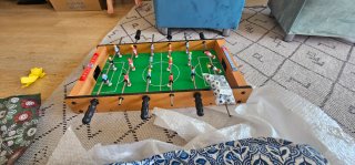 Futbolín de madera nuevo
