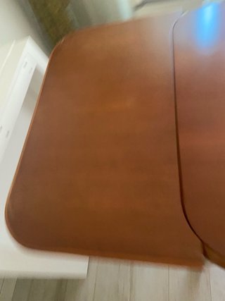 Mesa de comedor de madera cerezo
