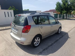 Toyota Verso 2002