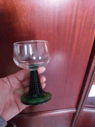 Calice di vino verde e trasparente 6 pezzi