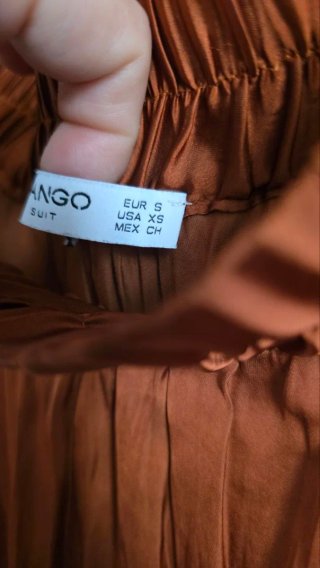Falda larga raso. TS. Mango
