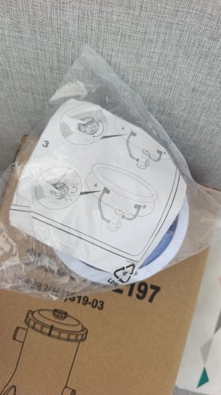Depuradora, dispensador y tubos bestway para pisci
