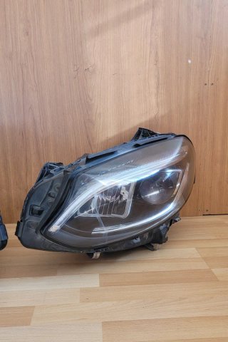 Faros LED Mercedes W246