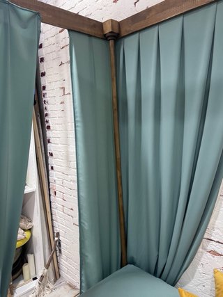 Estructura Cama Atrezzo Madera y Tela