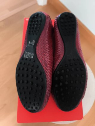 Zapatos de piel rejilla borgoña talla 37. Malnma