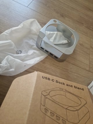 Base/Hub USB-C para Mac Mini KM28 Pro